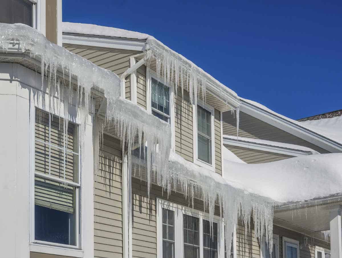 Protect Your Roof This Winter in willow grove