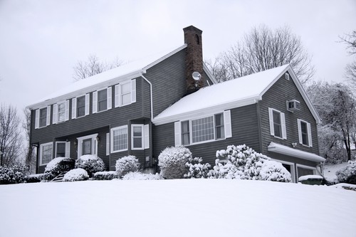 5 Reasons Why Winter Is the Perfect Time to Repair or Replace Your Roof